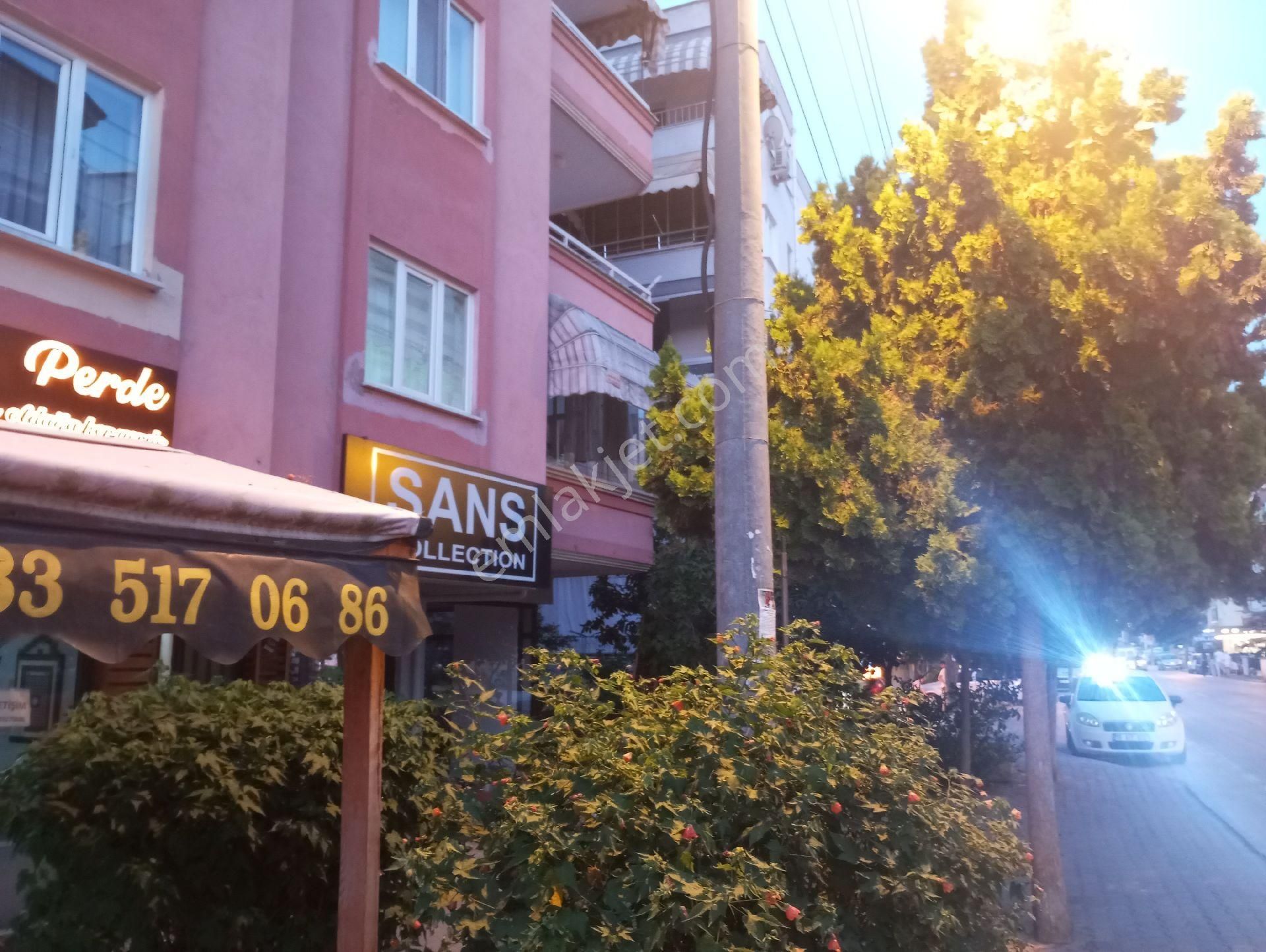Güzelyalı Yalı Mahallesi Atatürk Caddesi Üzerinde Zeminden Asansörlü 2+1 Ferah Daire - Görsel 23