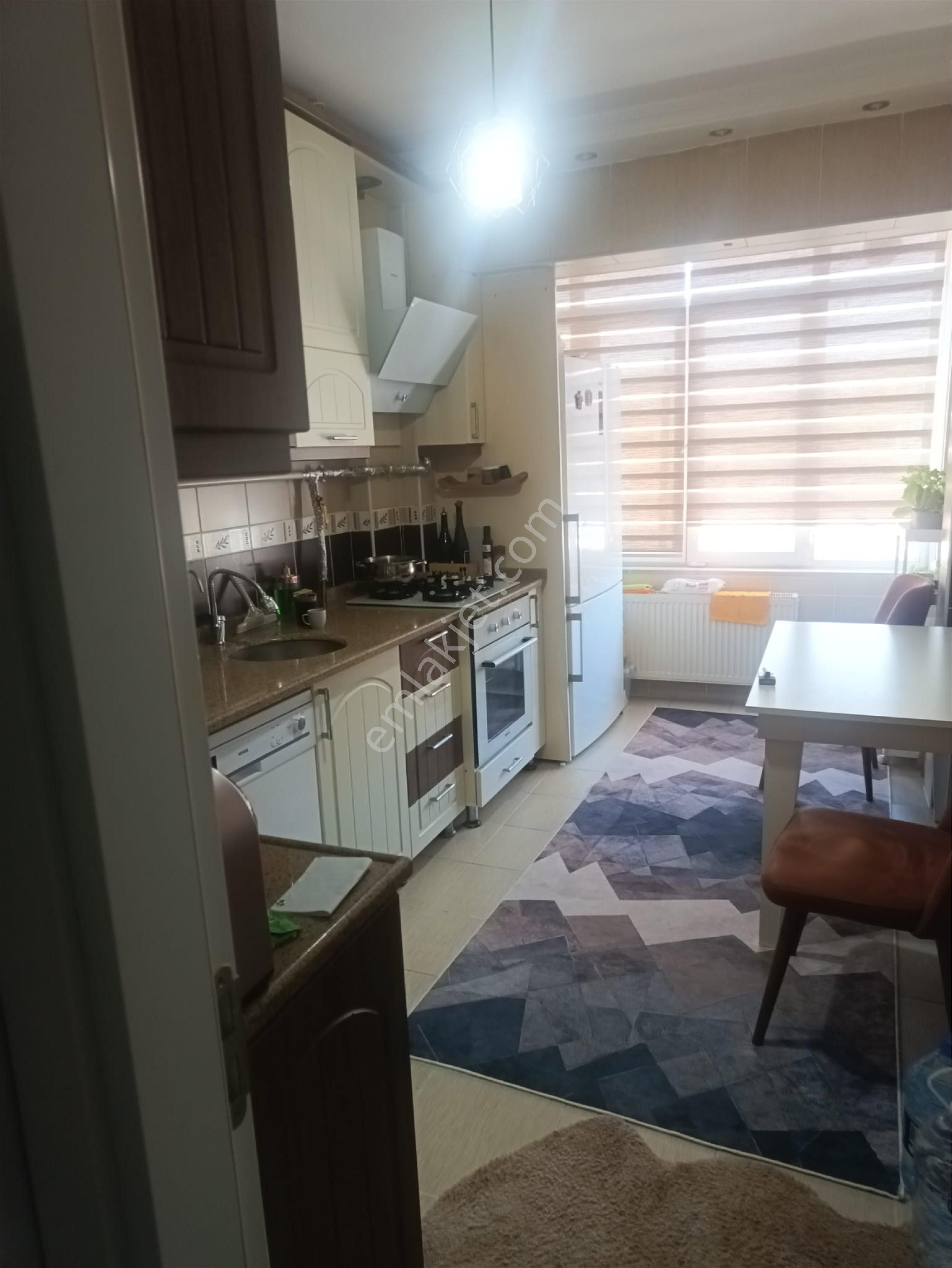 Abdurrahman Mah.değirmen Mevkii Cadde Üzeri Satılık Dubleks 6+2