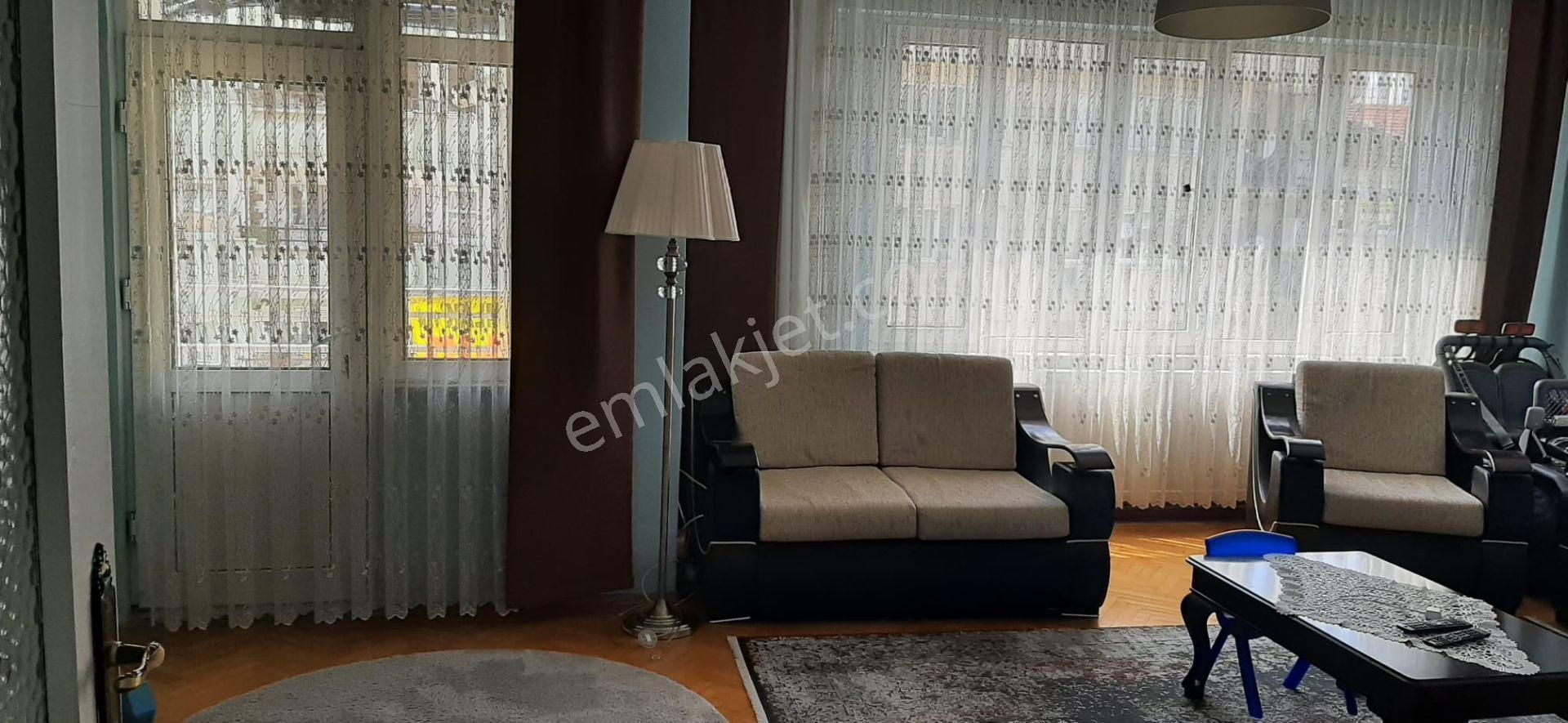 Namazgah Caddesinde 115 M2 2+1 Kombili Satılık Daire - Görsel 3