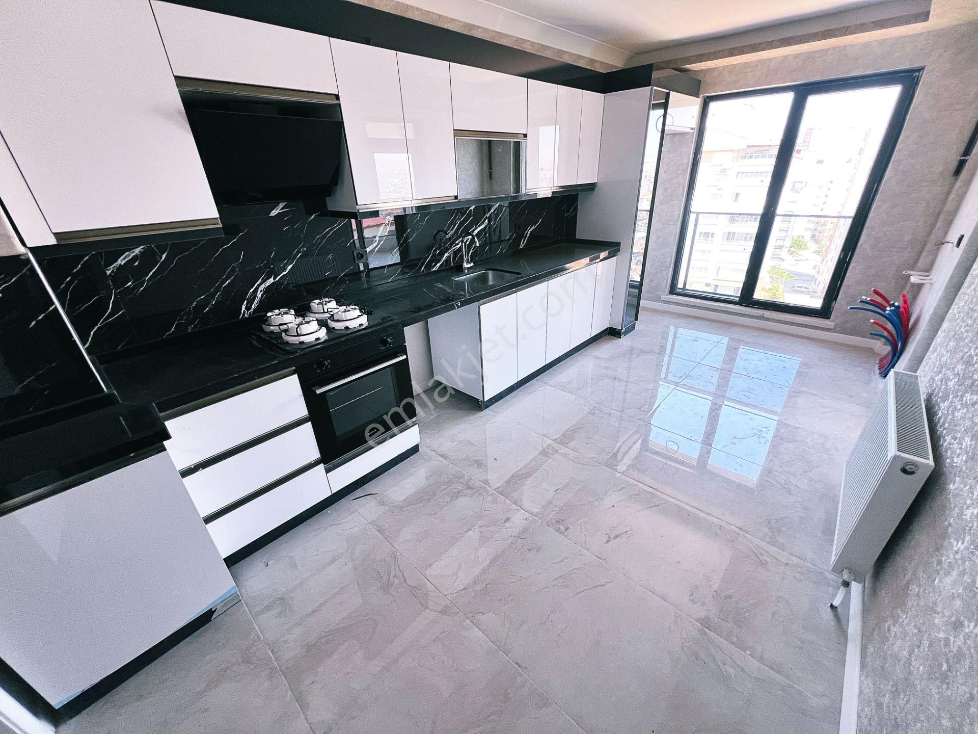 Cihandan Güzelyaka Mah Güventepe Cadde Yakını 4+1 Sıfır Satlık Daire