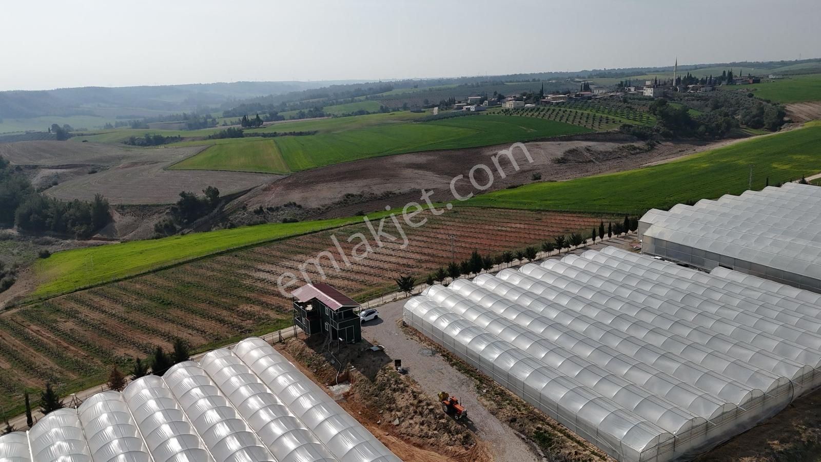 Sarıçam Avcılar Havuzlu Mevkisinde Satılık Fidanlık Serası Ve Tarla