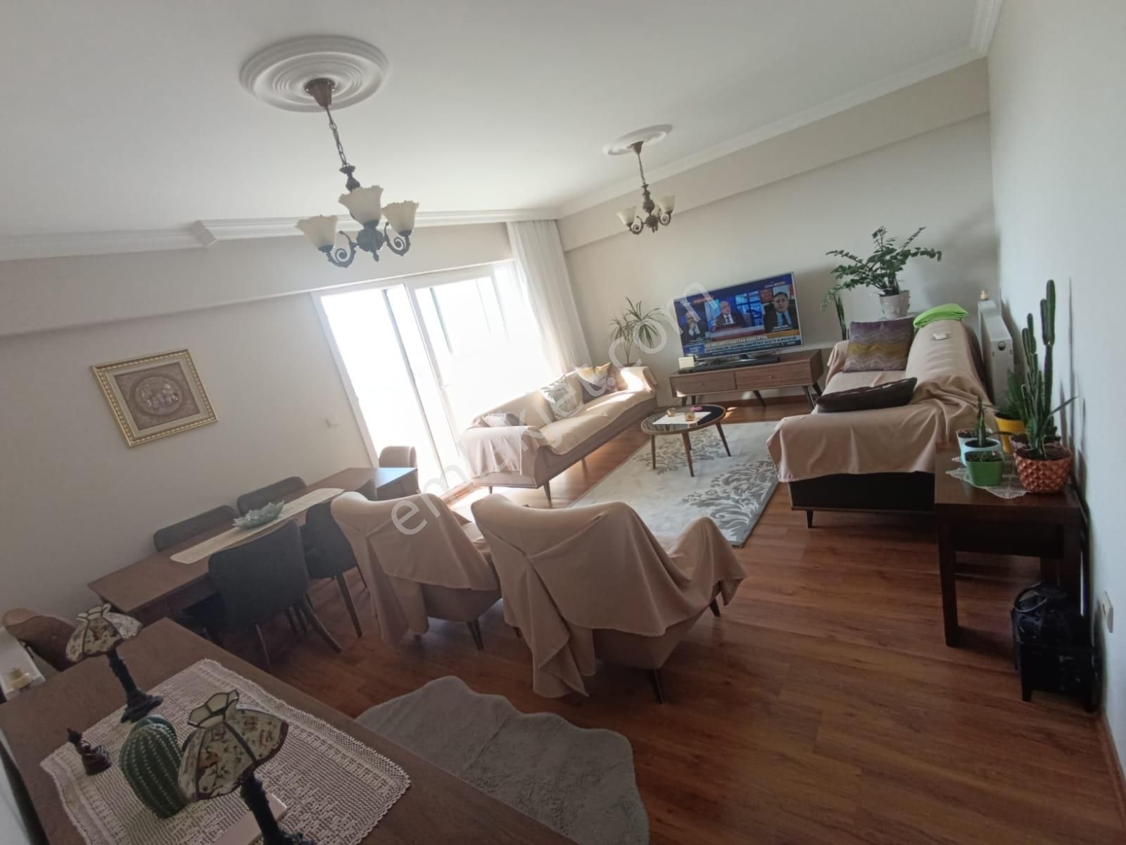 Çiğli'de Havuzlu Site İçinde Harika Manzaralı 2+1 Daire H-43 - Görsel 8
