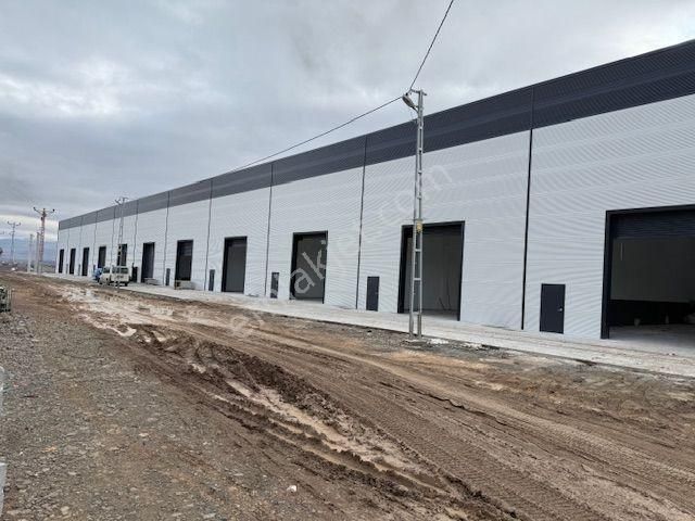 Kazan Sanayi Sitesinde E-5 Yoluna Sıfır Satılık Fabrika-imalathane