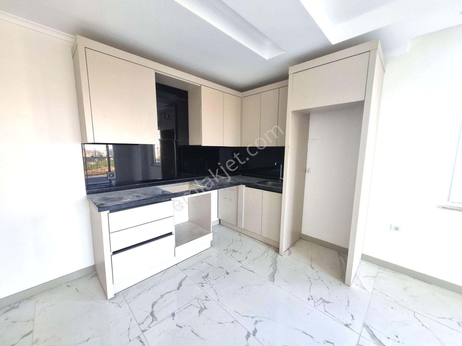 Alanya Mahmutlar’da Site İçerisinde Satılık Sıfır 1+1 Daire - Görsel 24