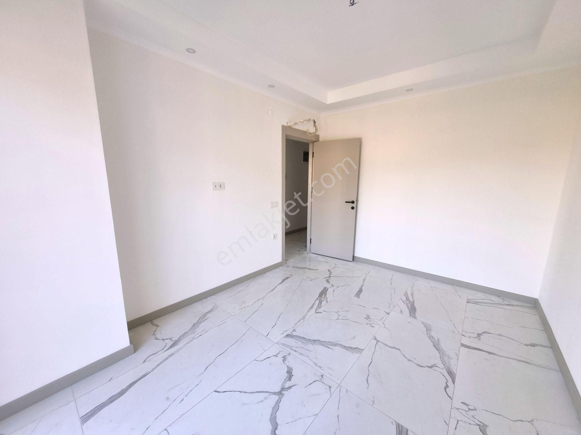 Alanya Mahmutlar’da Site İçerisinde Satılık Sıfır 1+1 Daire - Görsel 26