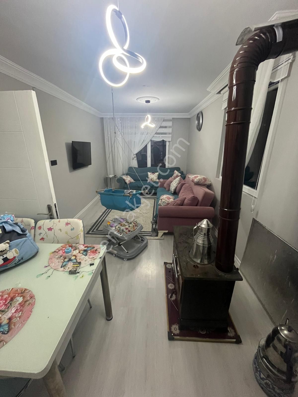 Satılık Aydıncık Sınırı Teberik Arazisi Guneş Panelli Bahçe
