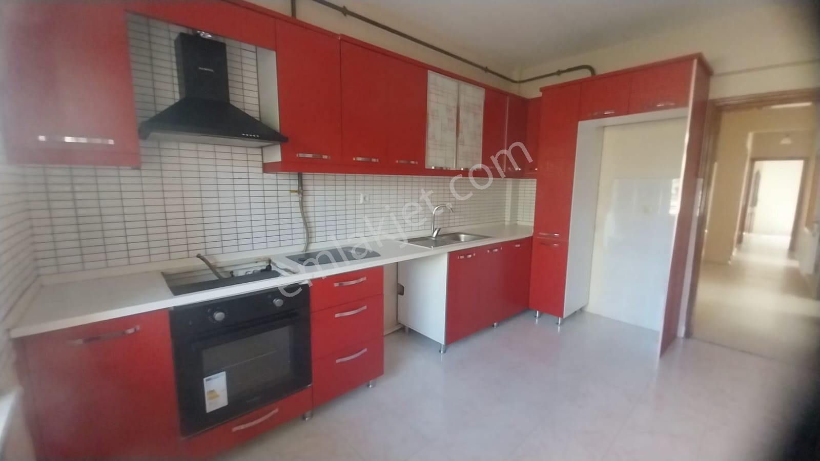 Ekşioğlu 'dan Tekirdağ Süleymanpaşa Çiftlikönü Mahallesinde 3+1 Kiralık Daire