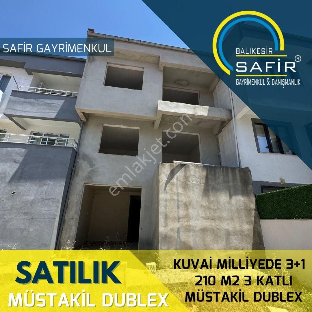 Kuva İ Milliyede 3+1 210 M2 3 Katlı Müstakil Dublex 2650.000 Tl