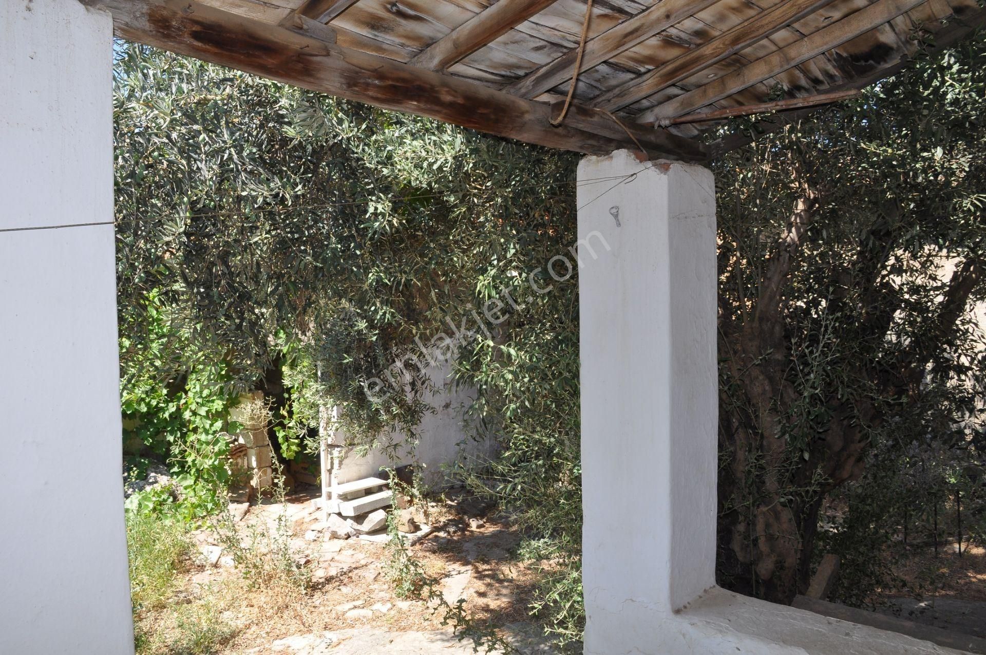 Germencik Moralı'da Satılık Müstakil Bahçeli Ev - Görsel 9