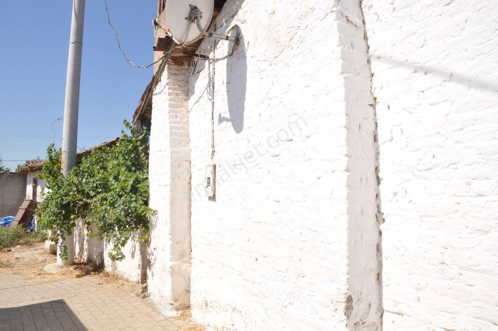 Germencik Moralı'da Satılık Müstakil Bahçeli Ev - Görsel 23