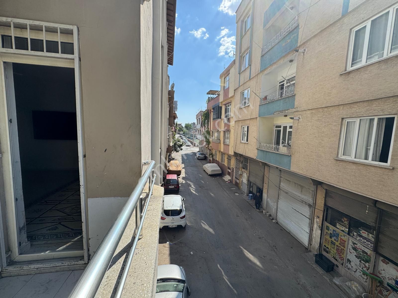 23 Nisan'da Ana Cadde Üzeri Satılık 2 Dükkan, 4 Daire - Görsel 12