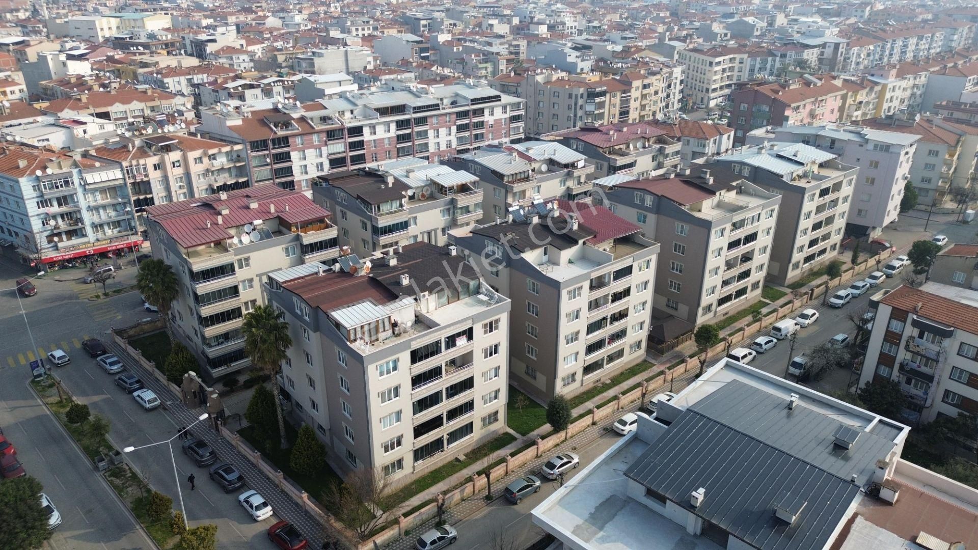 Akhisar'da Lüks Ve Ferah Yaşam: Şelale Sitesi'nde 5+1 Dubleks!