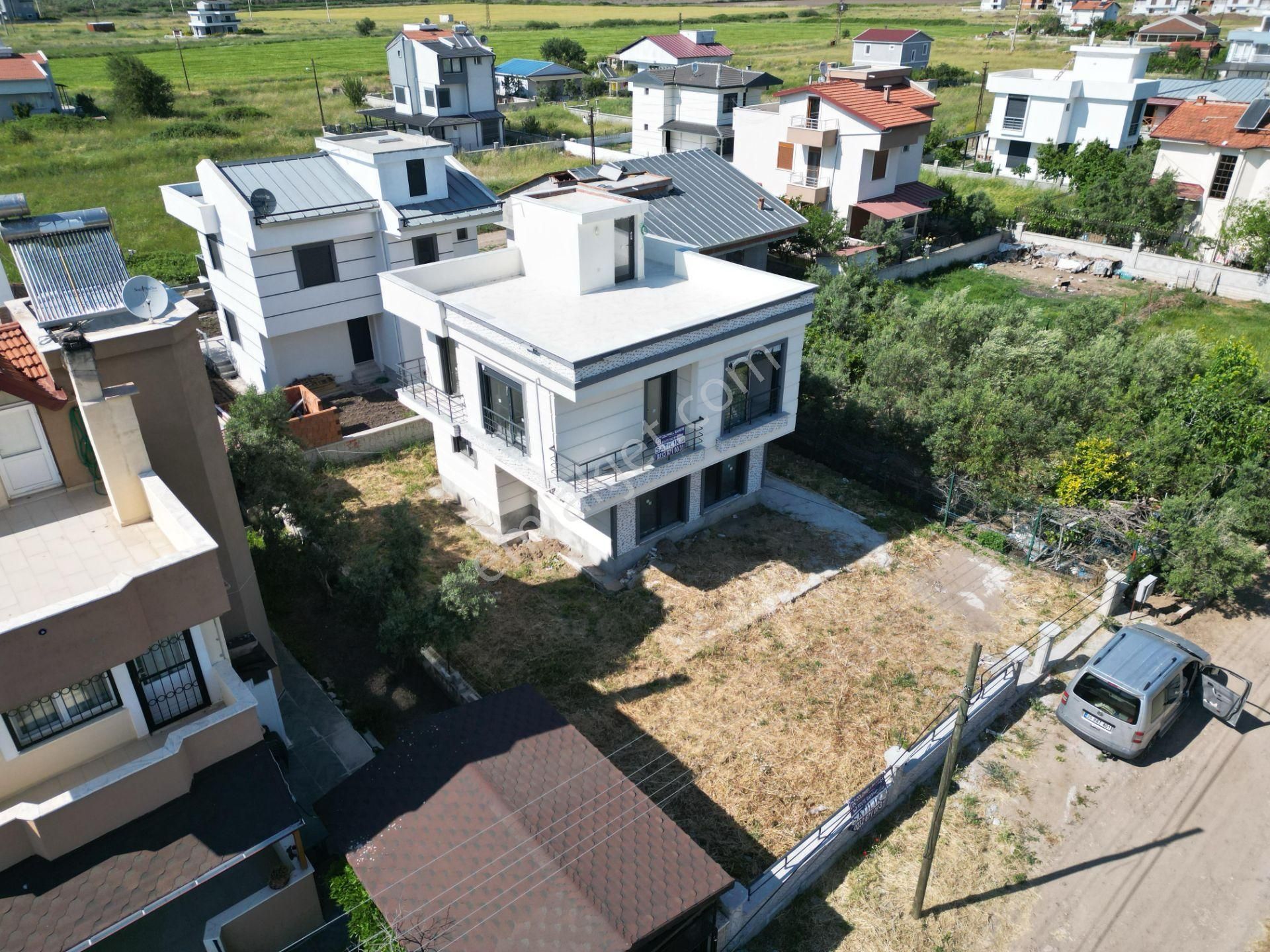 Ümmetoğlu Emlak'tan Salihleraltında Tek Nizam Tripleks Villa - Görsel 4