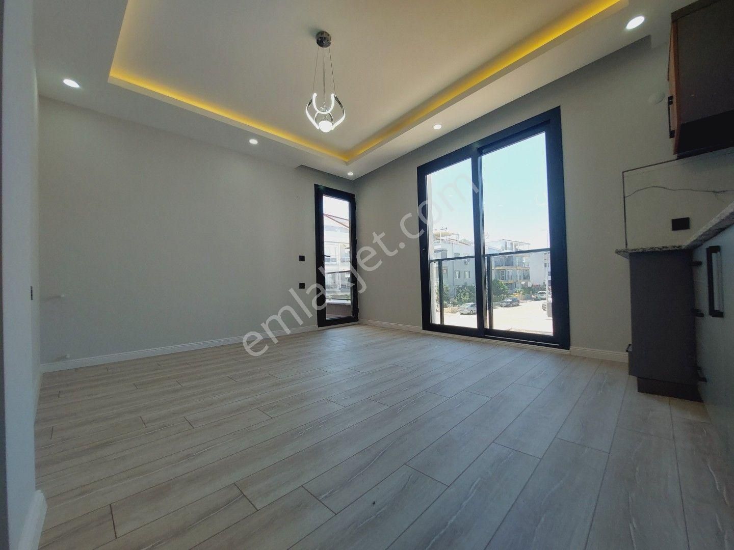 Didim Efeler Mahallesinde Satılık Ara Kat Ön Cephe 1+1 Açık Mutfaklı Daire - Görsel 3