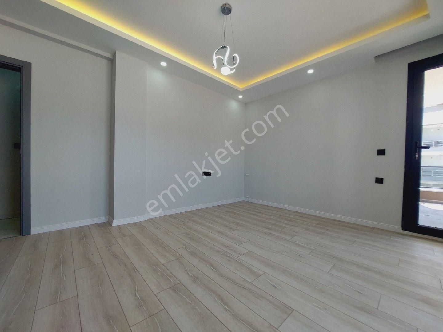 Didim Efeler Mahallesinde Satılık Ara Kat Ön Cephe 1+1 Açık Mutfaklı Daire - Görsel 6