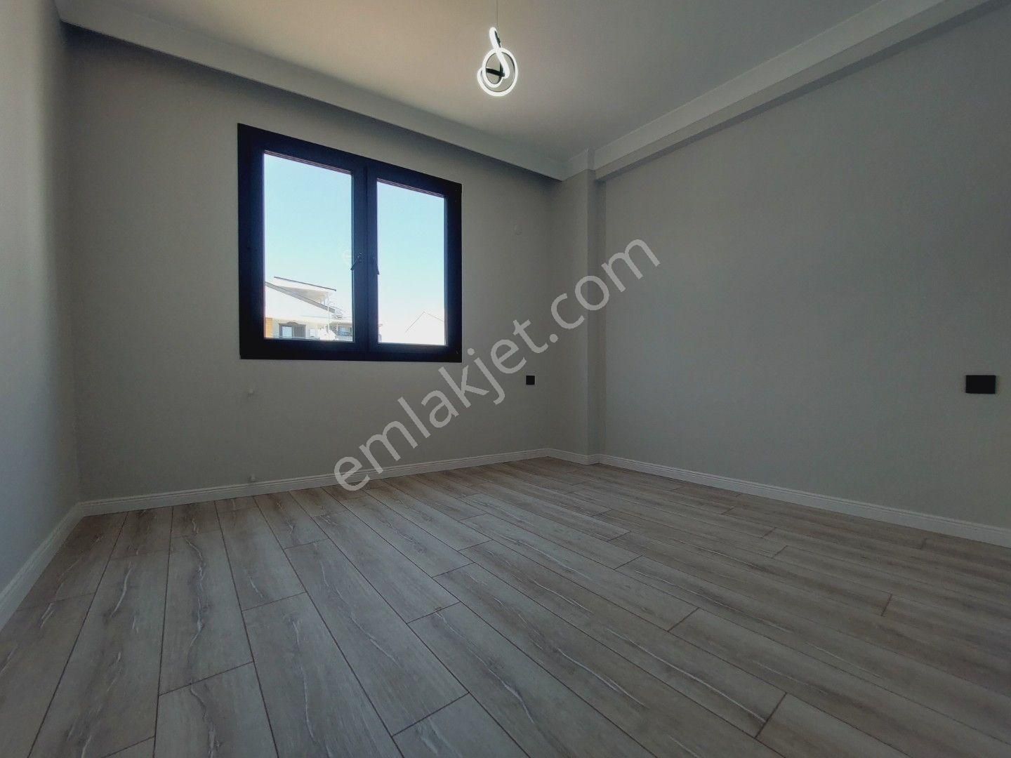 Didim Efeler Mahallesinde Satılık Ara Kat Ön Cephe 1+1 Açık Mutfaklı Daire - Görsel 10