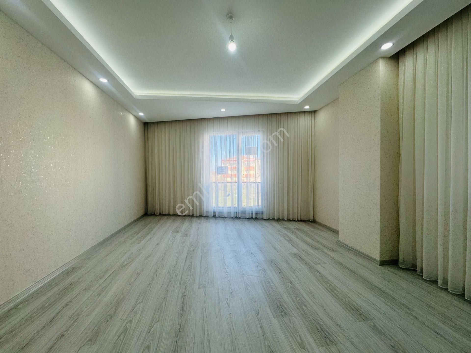 Güven'den Kapaklı'da Yerden Isıtmalı, Ebeveyn Banyolu 2+1 Daire