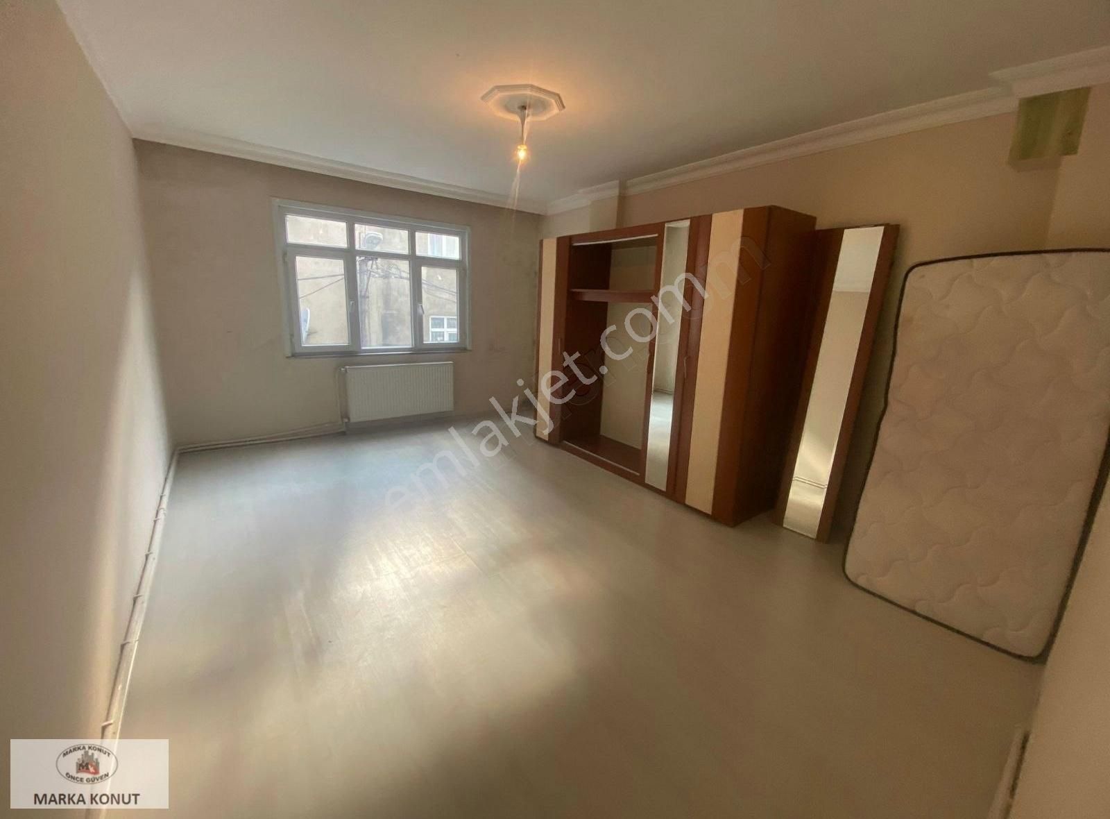 Mk Kemalpaşa'da 2+1 120m Kiralık Daire 21.000 Tl Depozit 21.000