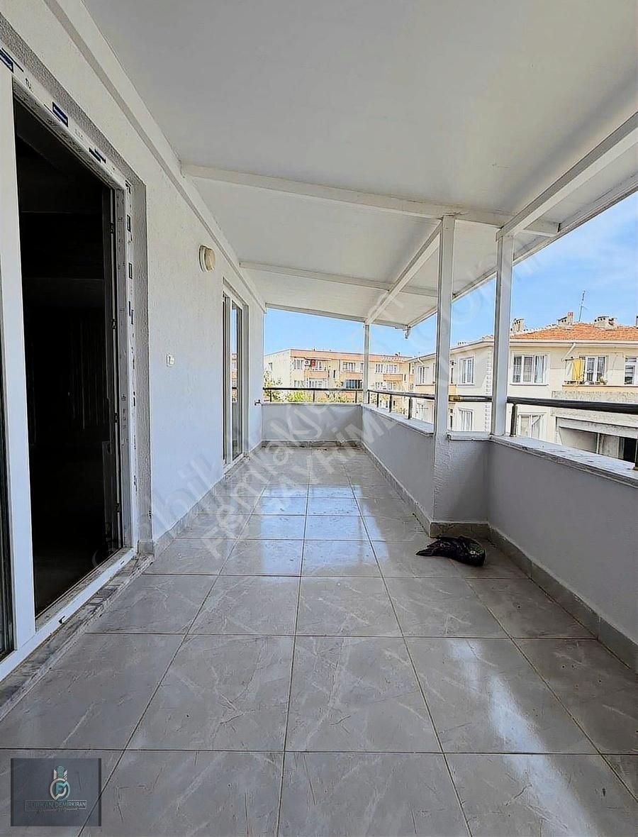 Gazi Mahallesin'de Satılık Lüks, Geniş,az Katlı Dubleks Daire