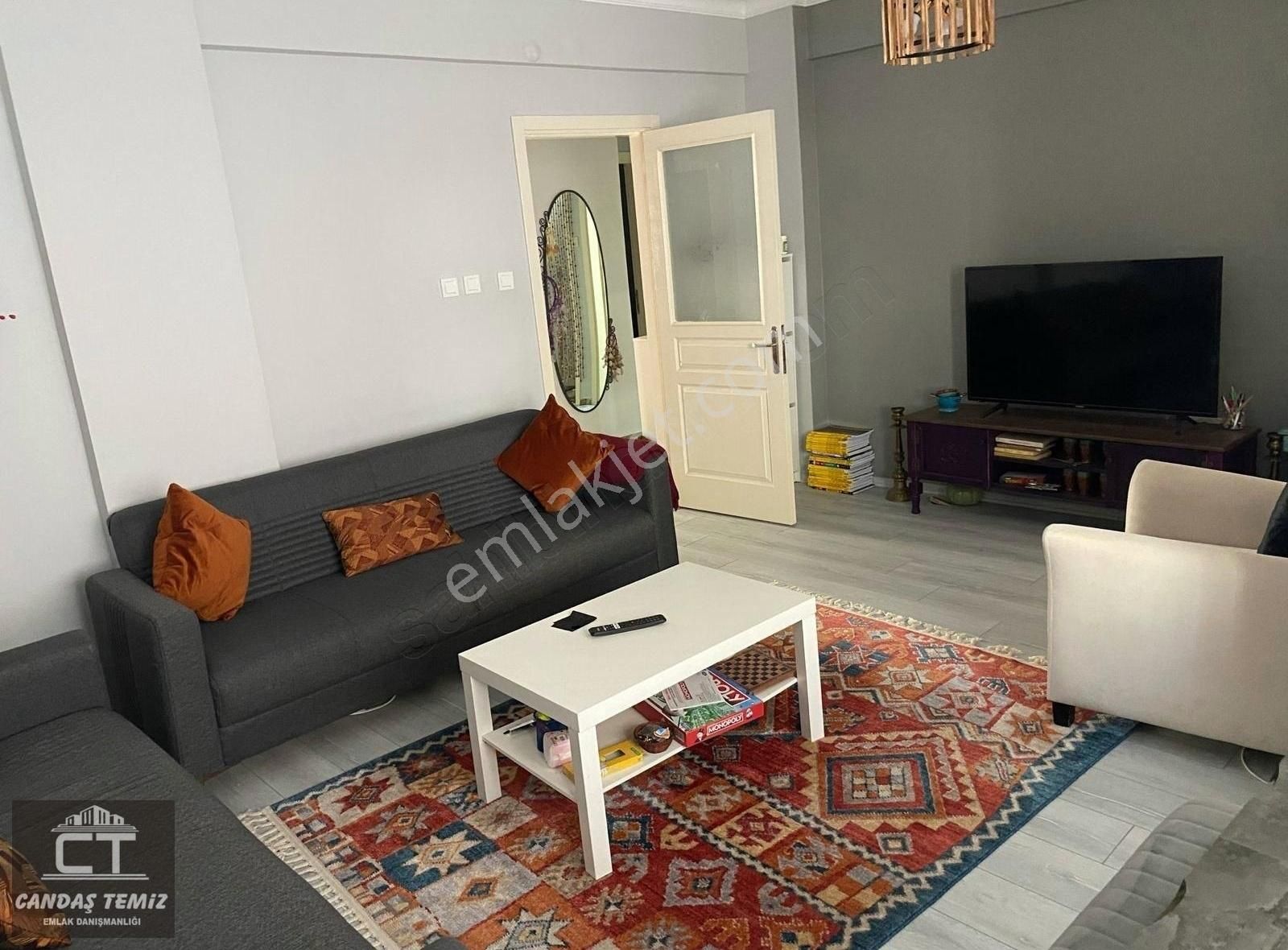 Ct Emlak'tan Kartal Merkez'de İçi Yapılı Masrafsız 2+1 Daire