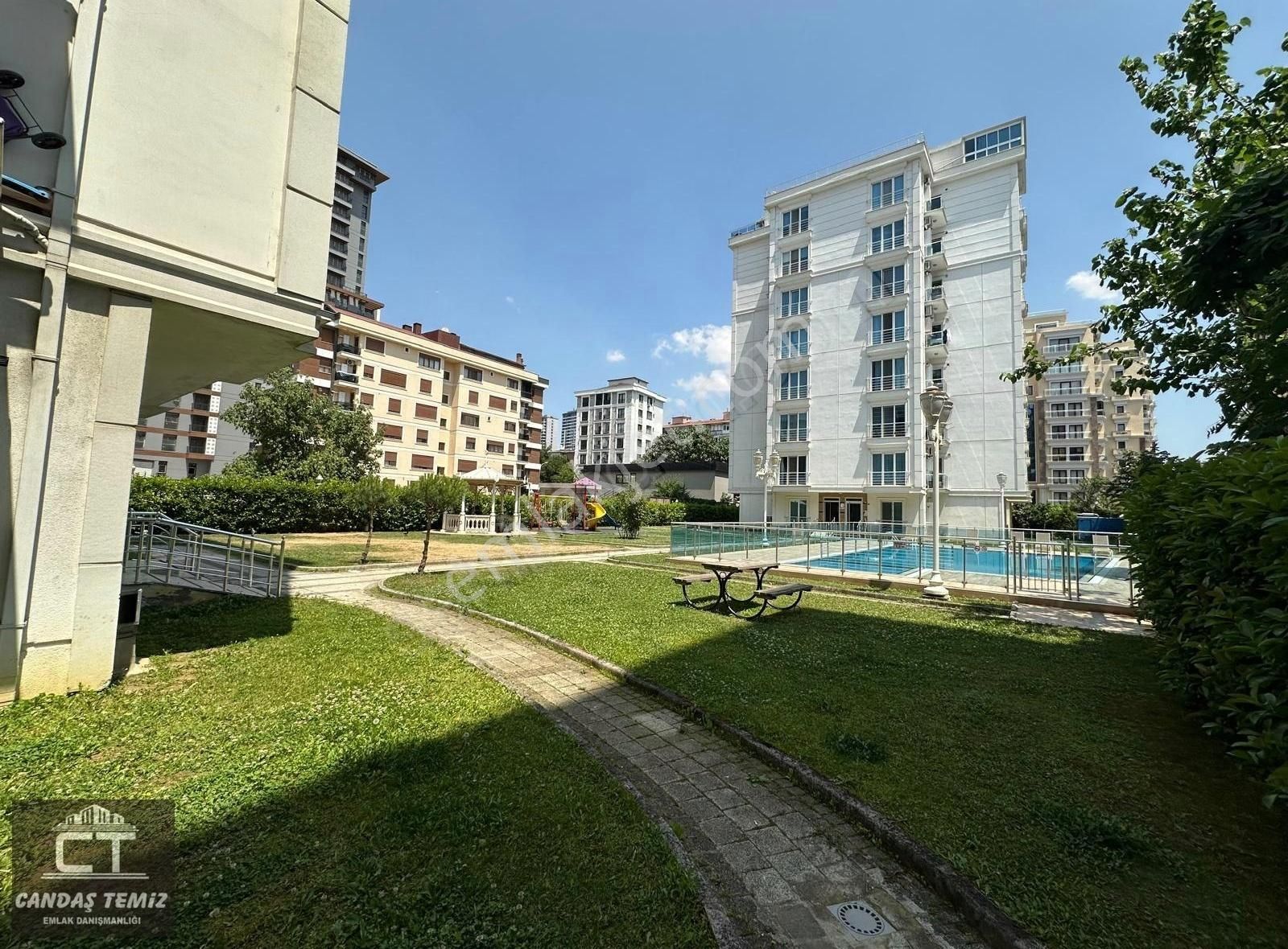 Ct Emlak'tan Kordonboyunda Site İçerisinde Stlk(1+1)daire