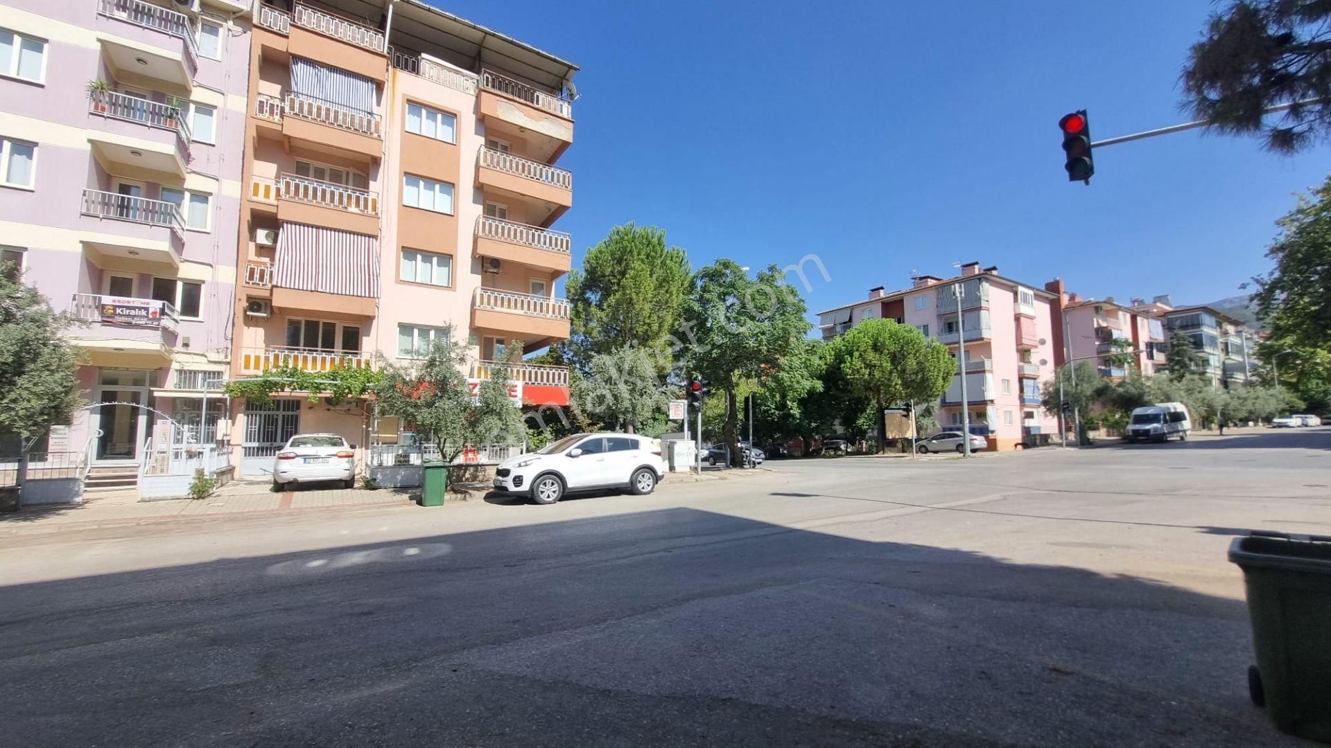 Redstone Myra Dan Çamlık Bölgesi Nde Cadde Üstü Kiralık Daire