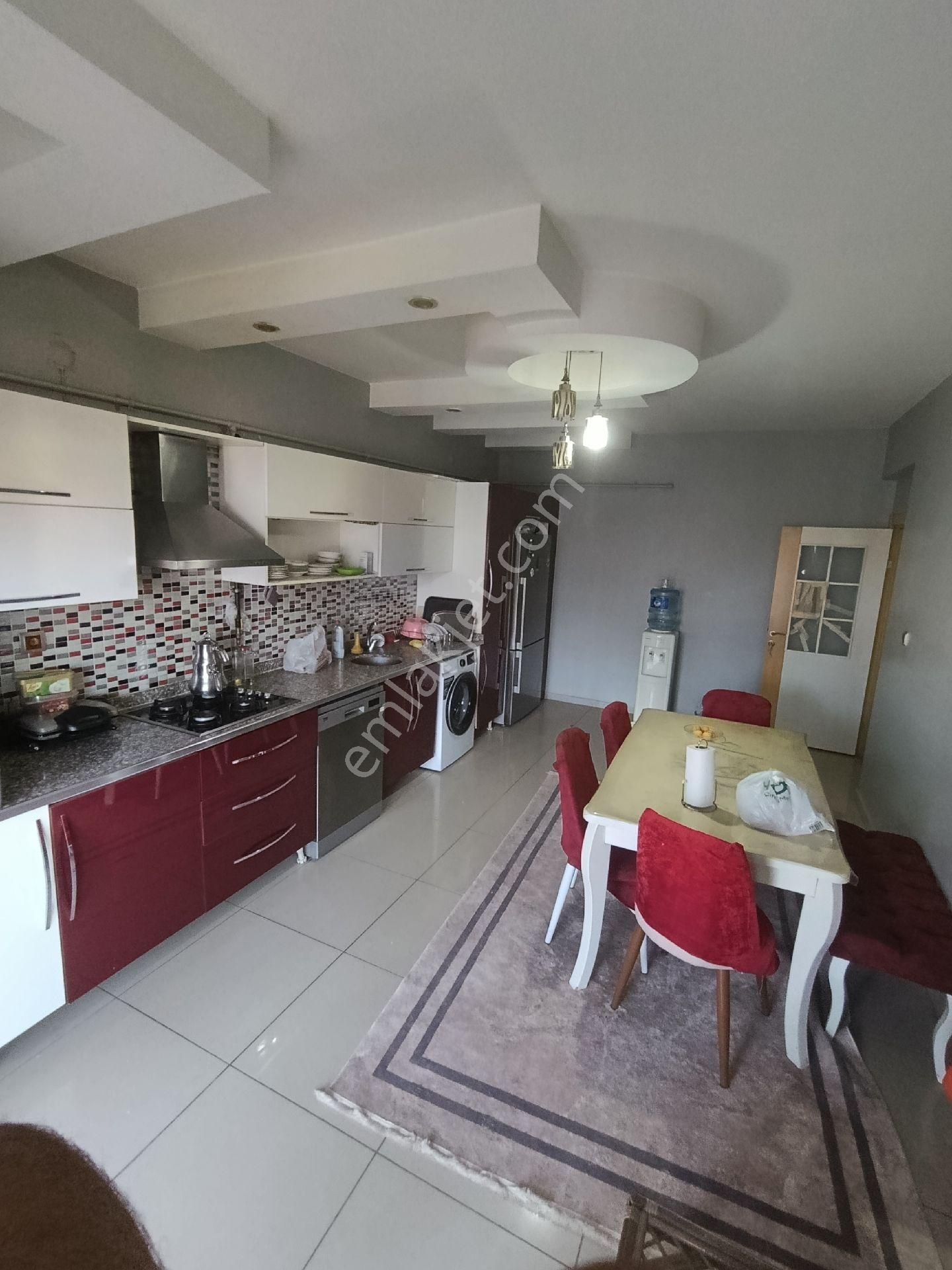 Kent Meydanı Civarı Satılık 4+1 Daire
