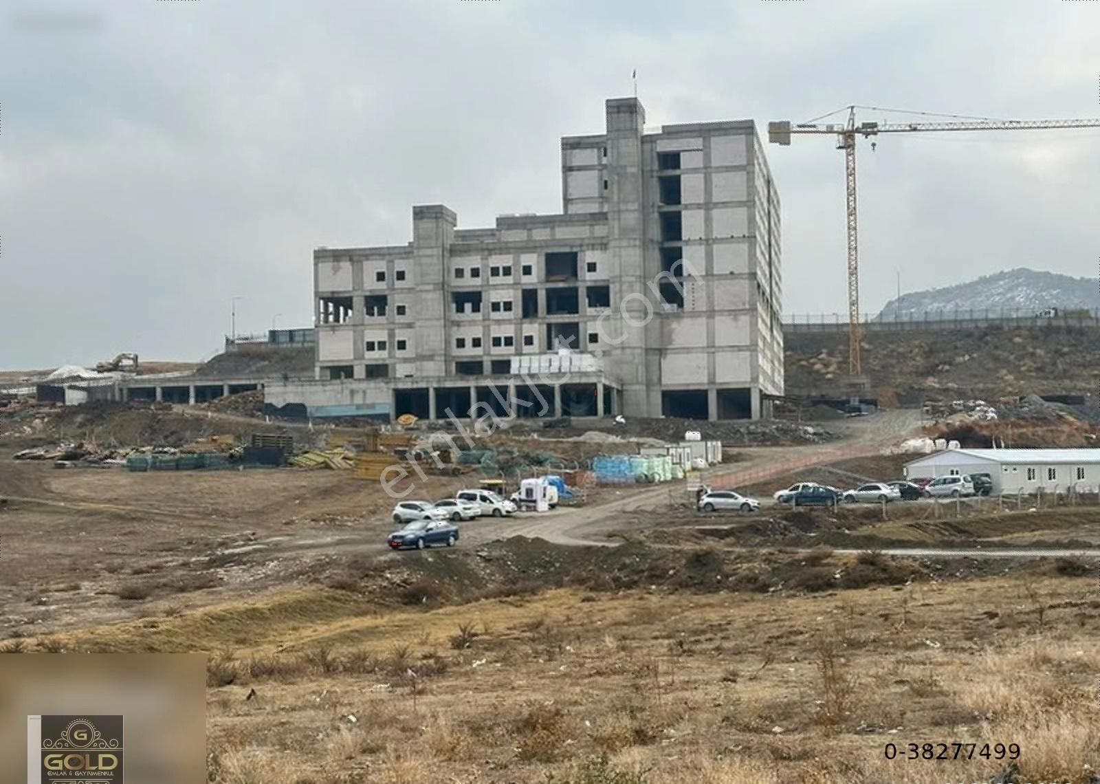 Karapürçek Yeşilkuşakta Satılık 200 Metre Çok Katlıda Satılık - Görsel 13