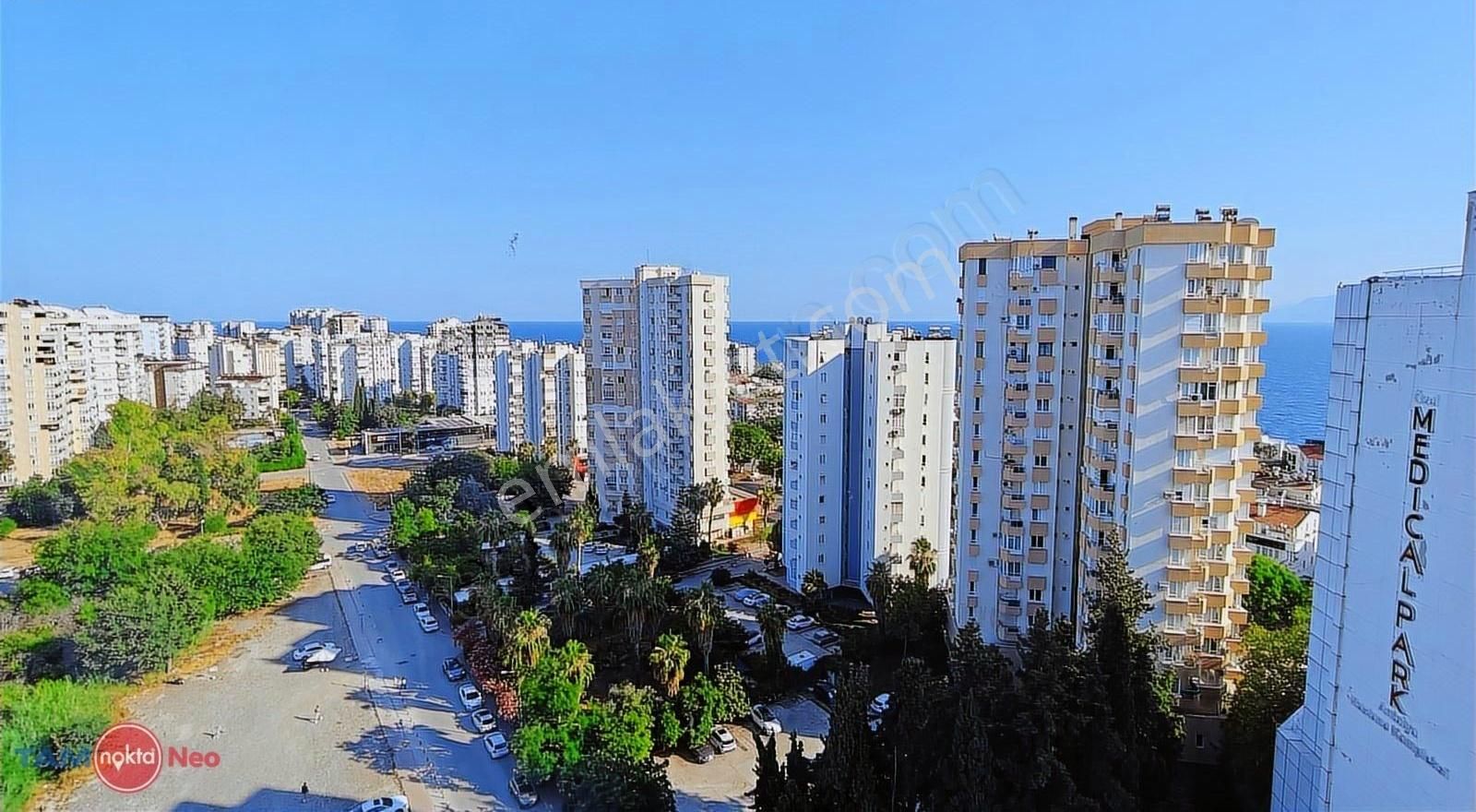 Fener'de Deniz Manzaralı 1+1 Satılık