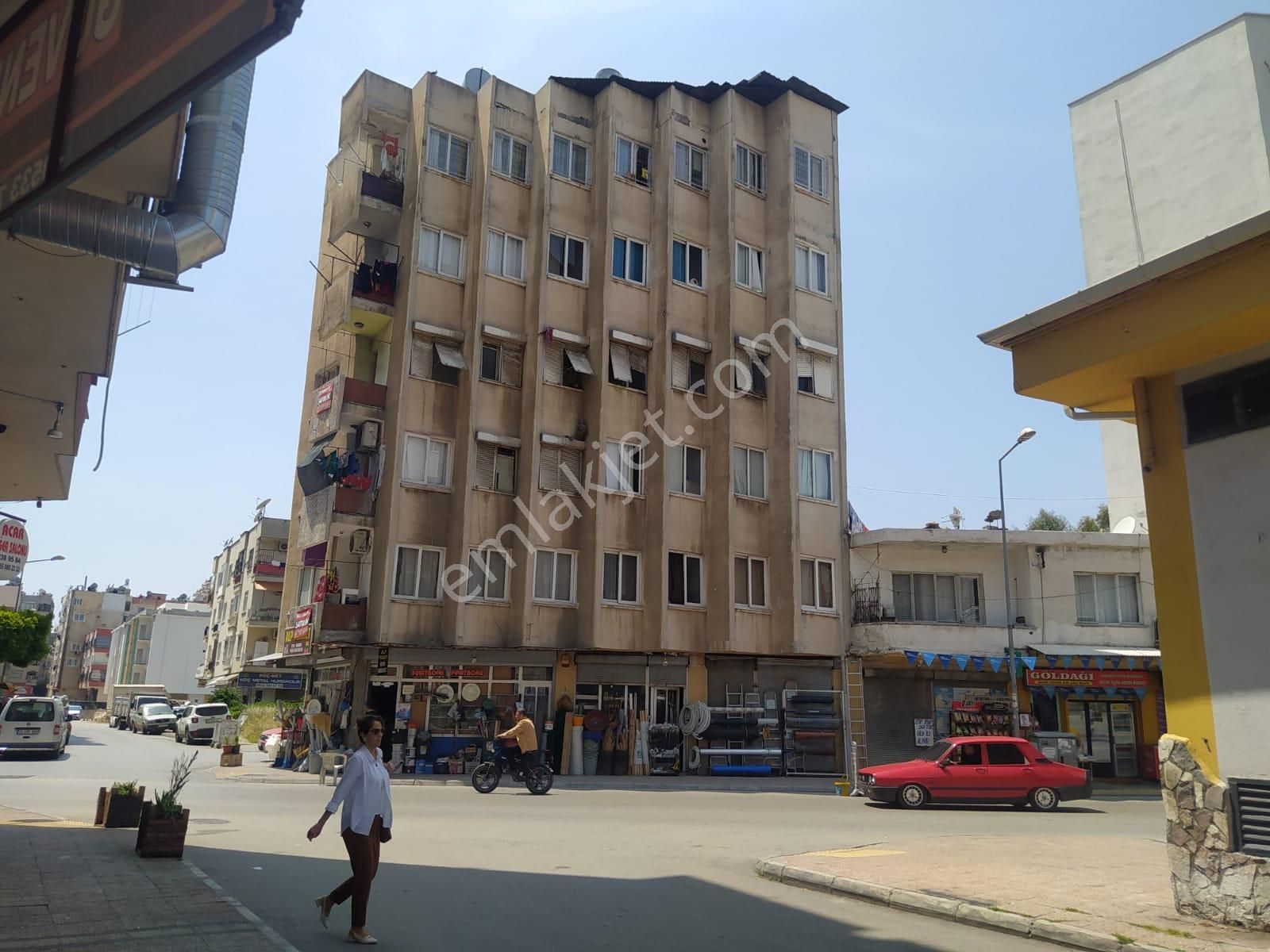 Bozes ' Den Atatürk Lisesi Yanı 3+1 3 Kat Kupon Fiyat
