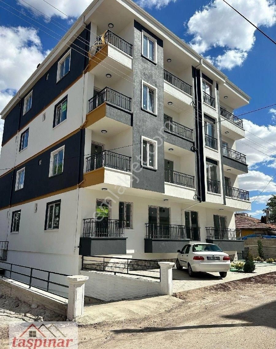 Taşpınar Gayrimenkul'den Satılık Selçuklu Mh 1+1 Daire Balkonlu