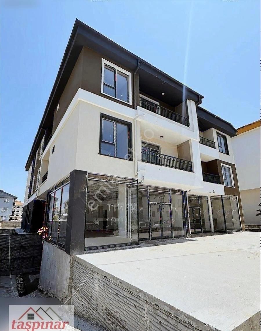 Taşpınar Gayrimenkulden Satılık Lüks 1+1 Daire