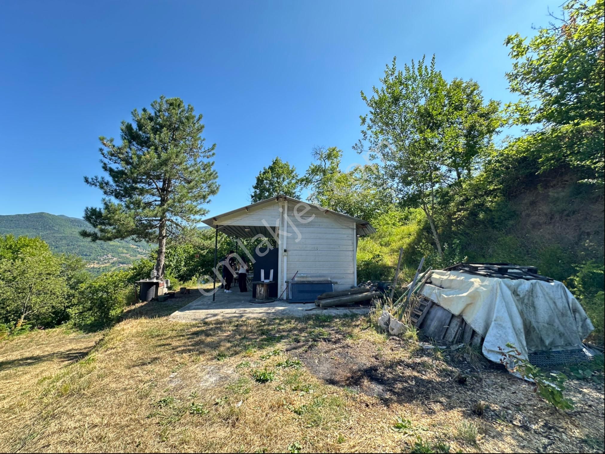 Başiskele Servetiye Karşı Mah. 30883 M2 Satılık Arazi