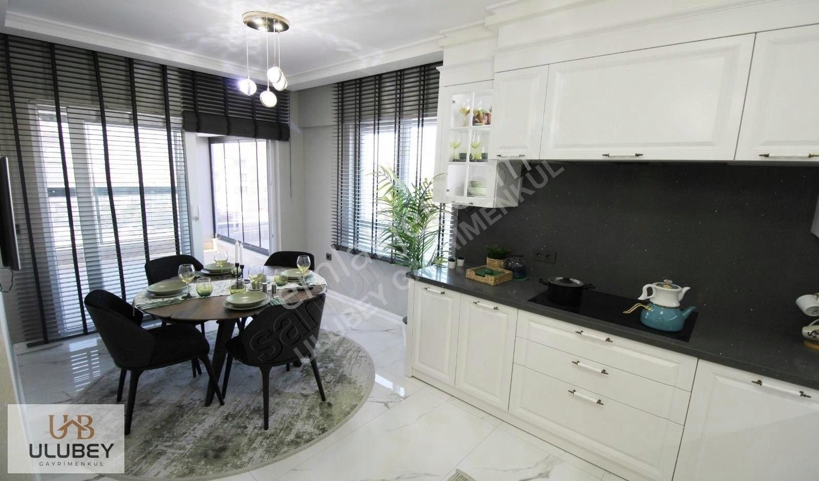 Ovacık'ta Yüksek Katta Ultralüx Uygun Fiyata 4+1 Site Dairesi