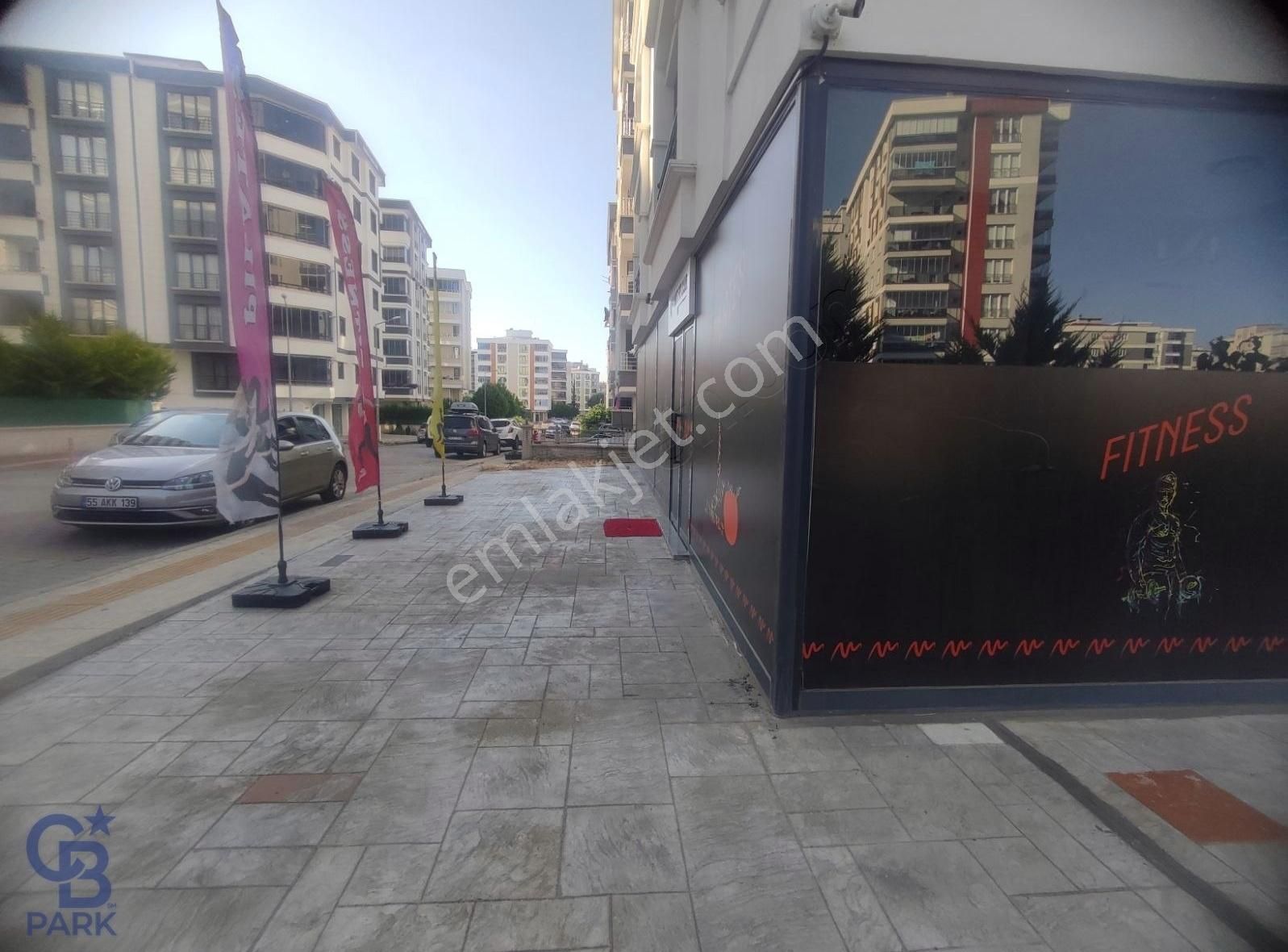 Cb/park'tan Atakum Yeni Mah.kiralık Bacalı & Depolu Köşe Dükkan