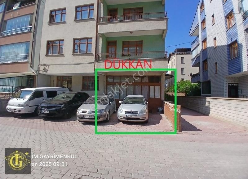 İkoniyum'dan Hüsamettin Çelebi Mah. Acil Satılık Dükkan