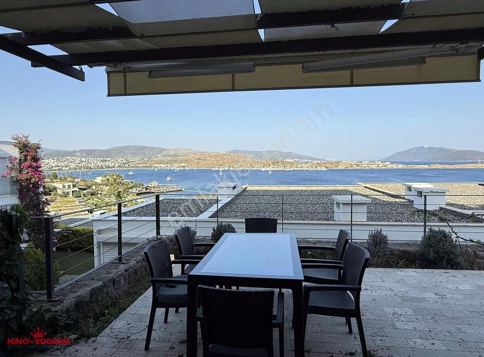 Bodrum Asarlık Denize Sıfır Plajlı İskeleli Sitede 3 + 1 Dubleks - Görsel 13