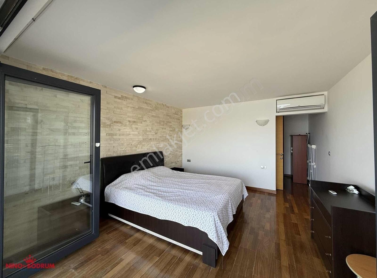 Bodrum Asarlık Denize Sıfır Plajlı İskeleli Sitede 3 + 1 Dubleks - Görsel 5