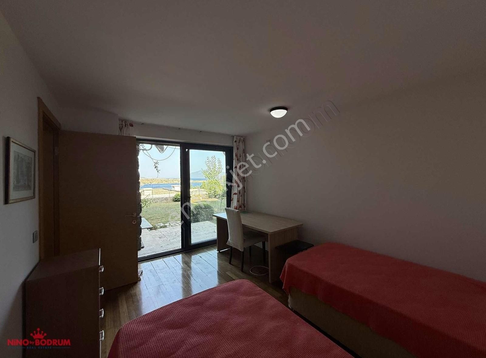 Bodrum Asarlık Denize Sıfır Plajlı İskeleli Sitede 3 + 1 Dubleks - Görsel 27