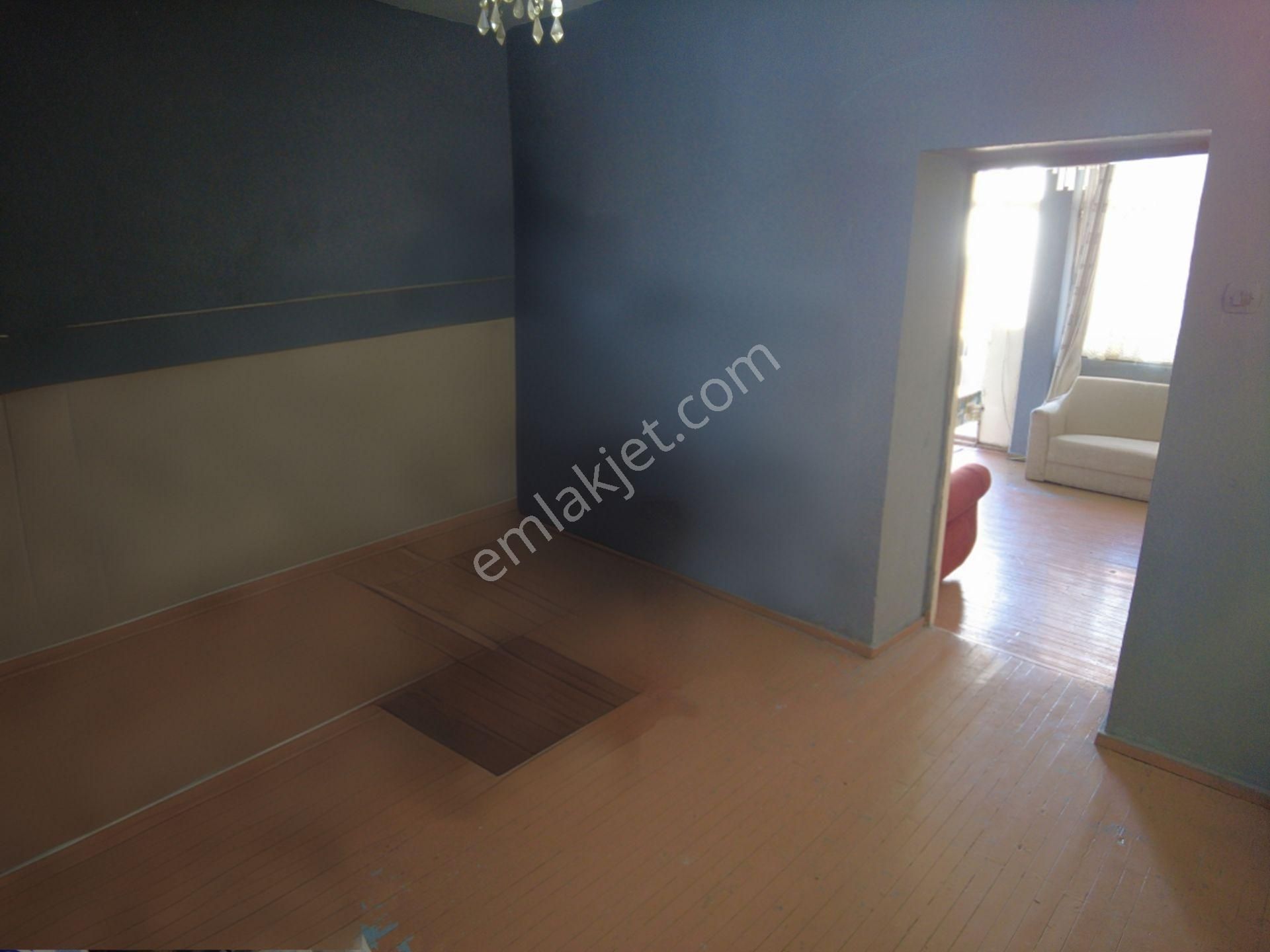 Kw Coban's'tan Bornova Meriç Mahallesi'nde 2 Katlı Müsatakil Bina + Teras - Görsel 24