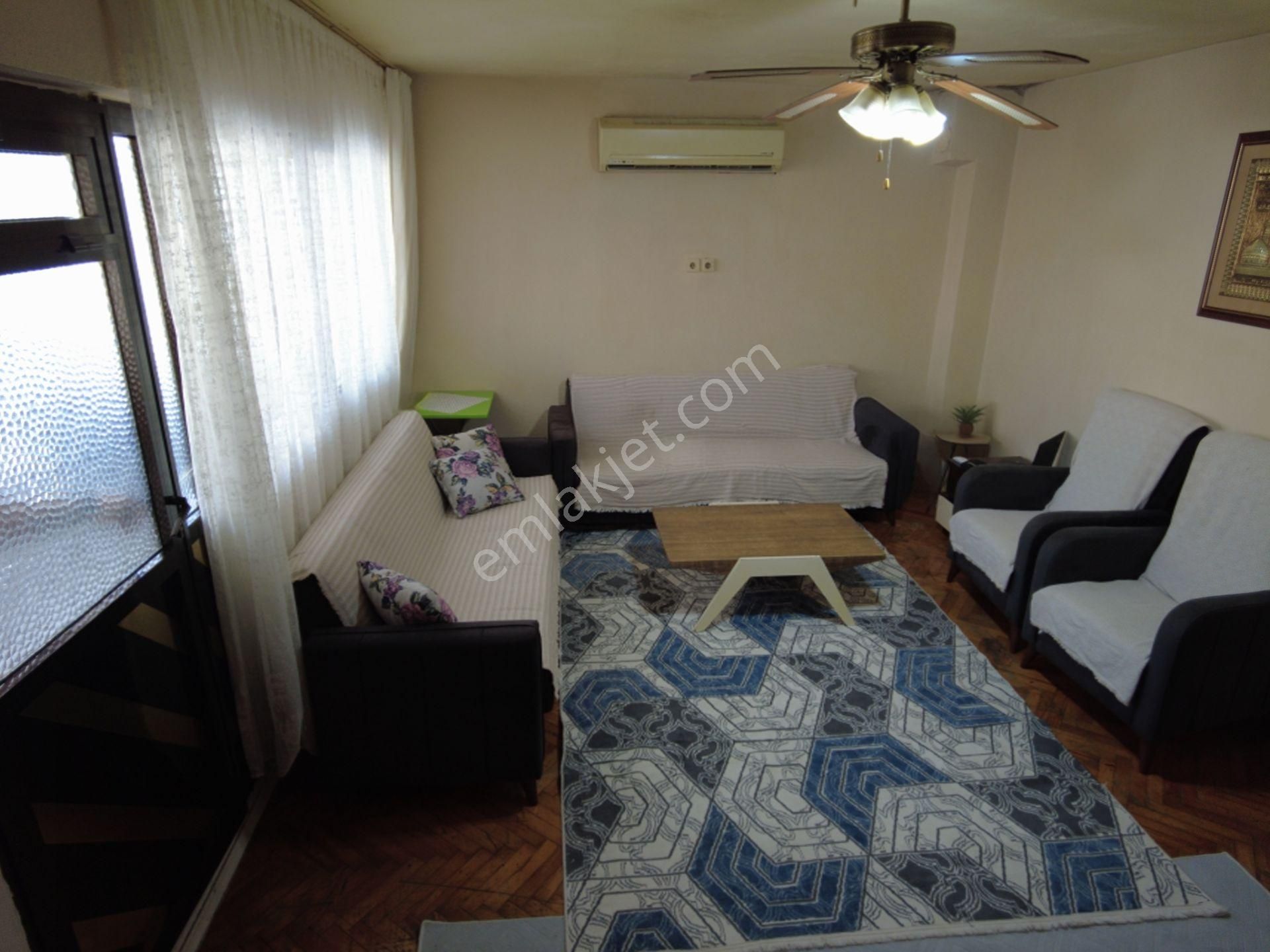 Kw Coban's'tan Bornova Meriç Mahallesi'nde 2 Katlı Müsatakil Bina + Teras - Görsel 8