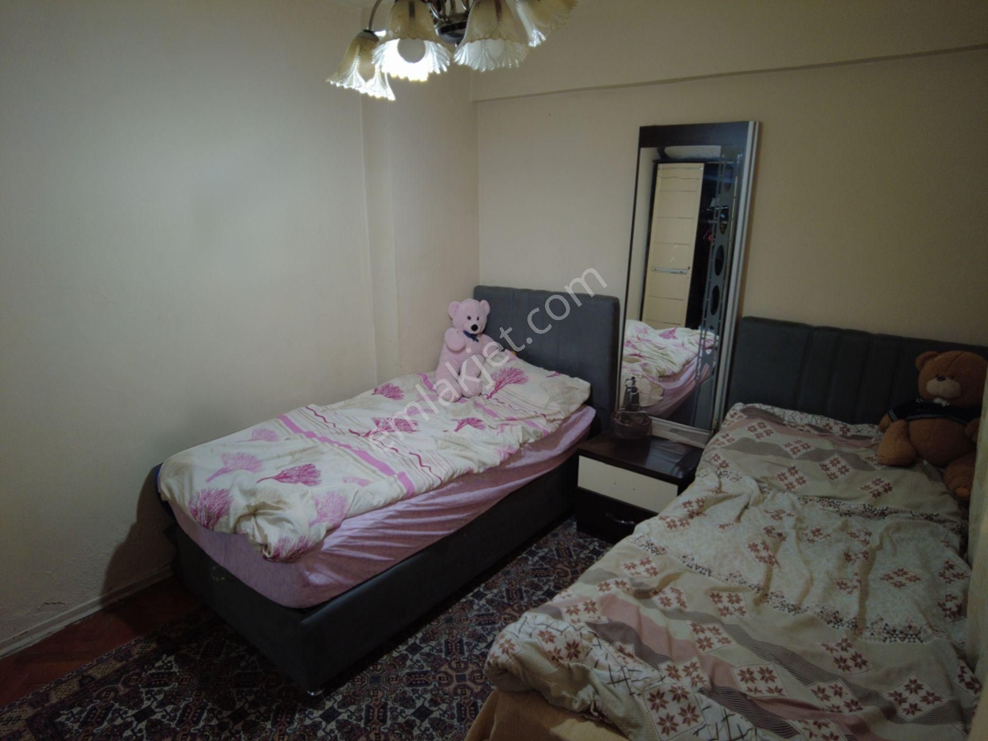 Kw Coban's'tan Bornova Meriç Mahallesi'nde 2 Katlı Müsatakil Bina + Teras - Görsel 15