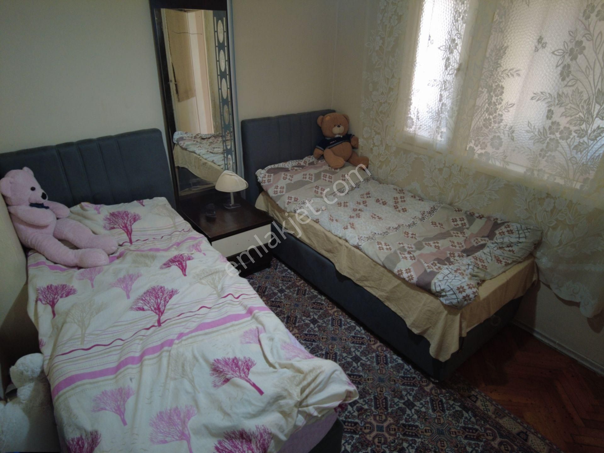 Kw Coban's'tan Bornova Meriç Mahallesi'nde 2 Katlı Müsatakil Bina + Teras - Görsel 14