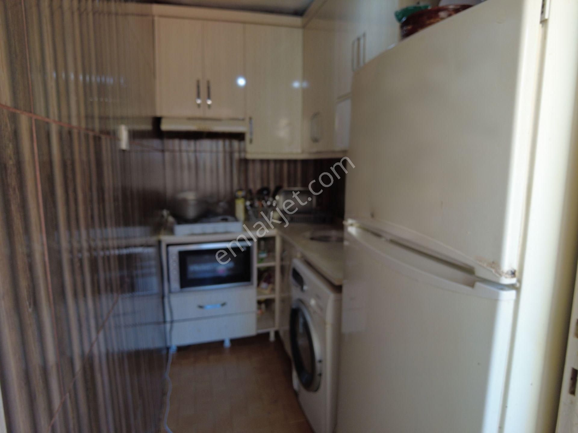 Kw Coban's'tan Bornova Meriç Mahallesi'nde 2 Katlı Müsatakil Bina + Teras - Görsel 16