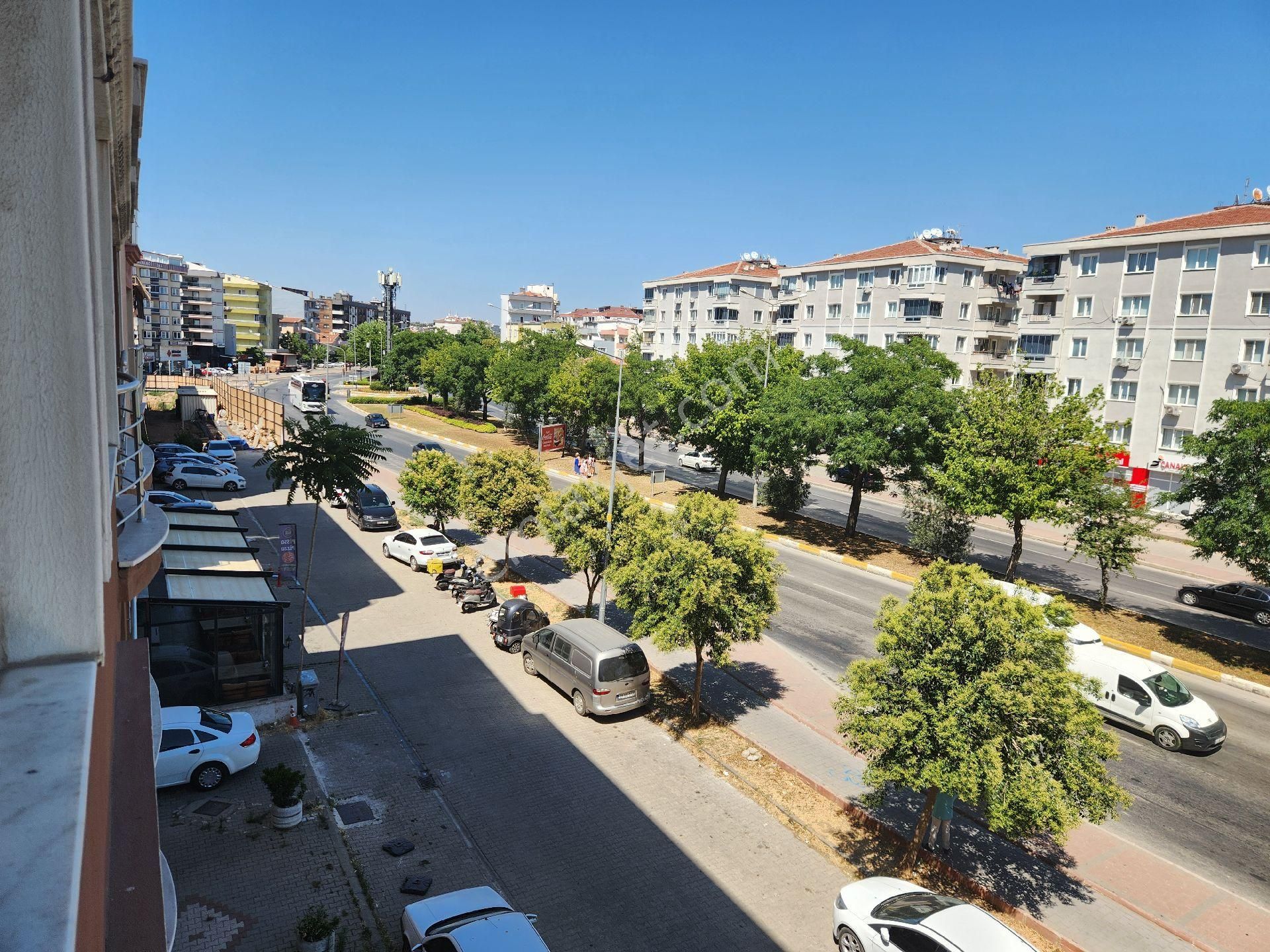 Barbaros Mah. - Arakat - Aile Apartmanı - Ebeveyn Banyolu - 3+1