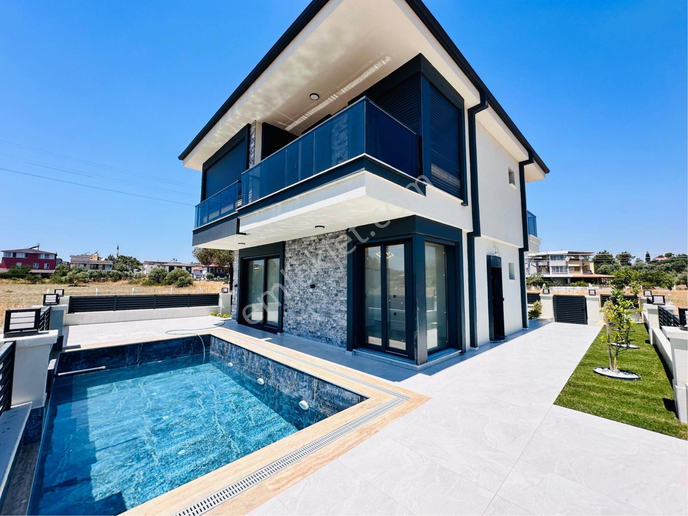 ⸻ 🏡 Denize Sadece 150 Metre Mesafede Lüks 4+1 Villa Satışta!