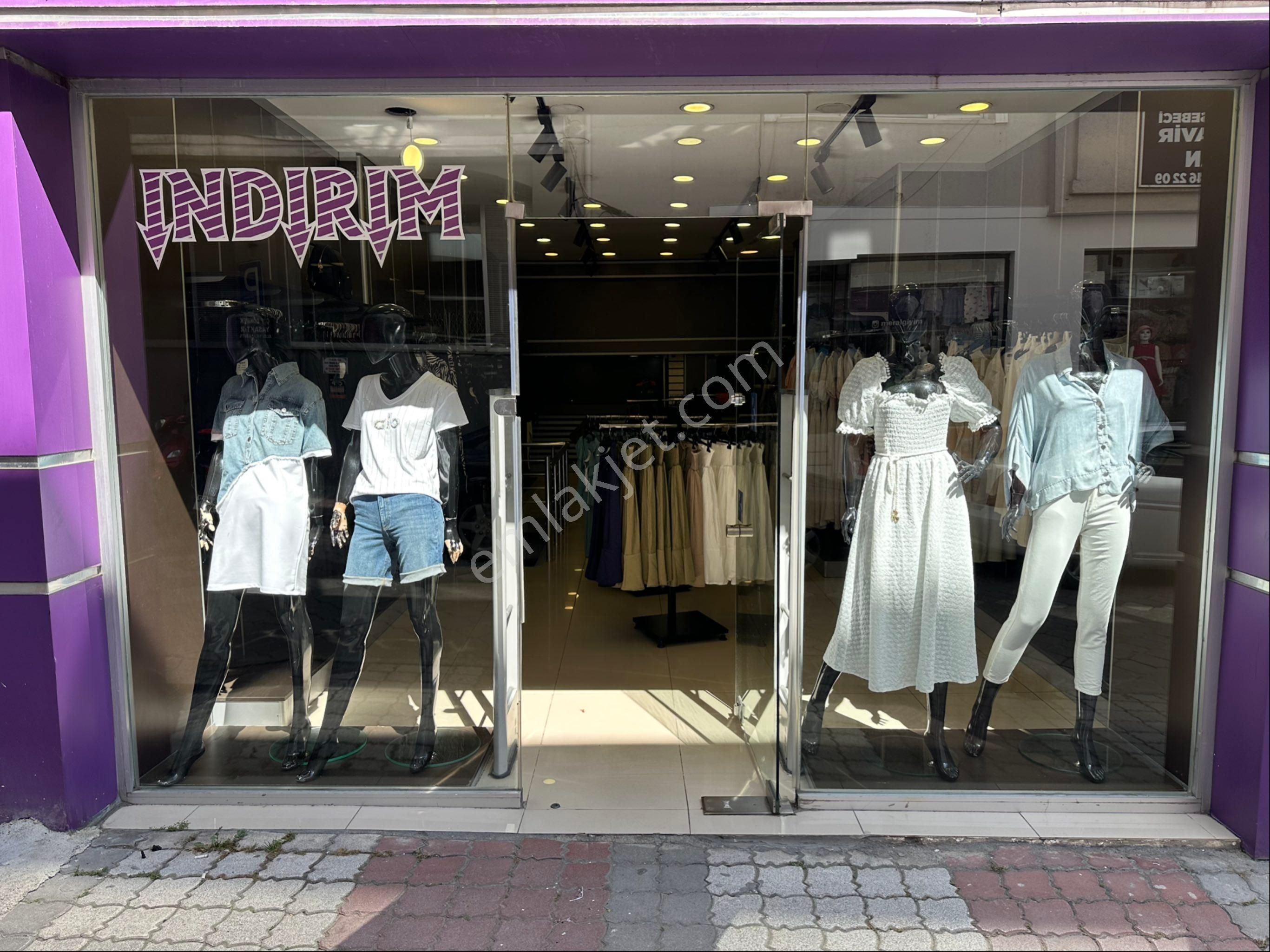 Deneyim'den Çiftlik Caddesi Yakını Kurumsal Kiracılı Dükkan