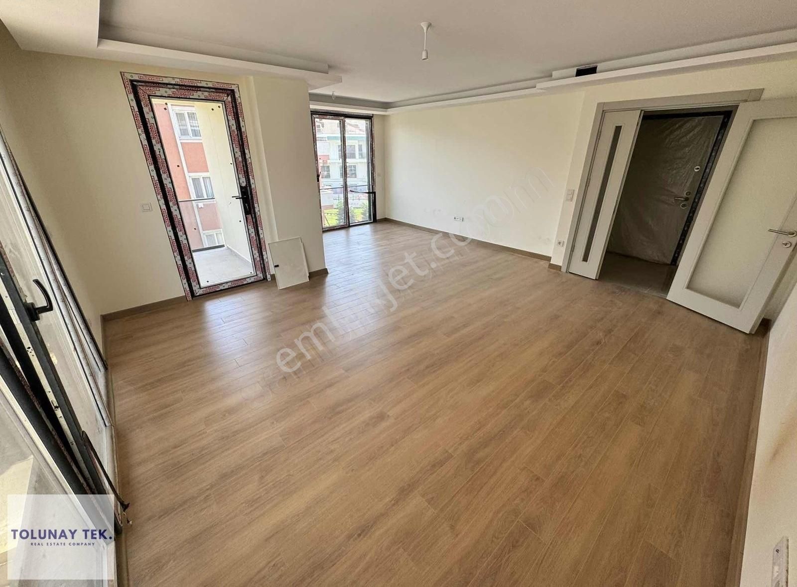 Çengelköy Güzeltepede Sıfır 3+2 Dubleks Şehir Manzaralı