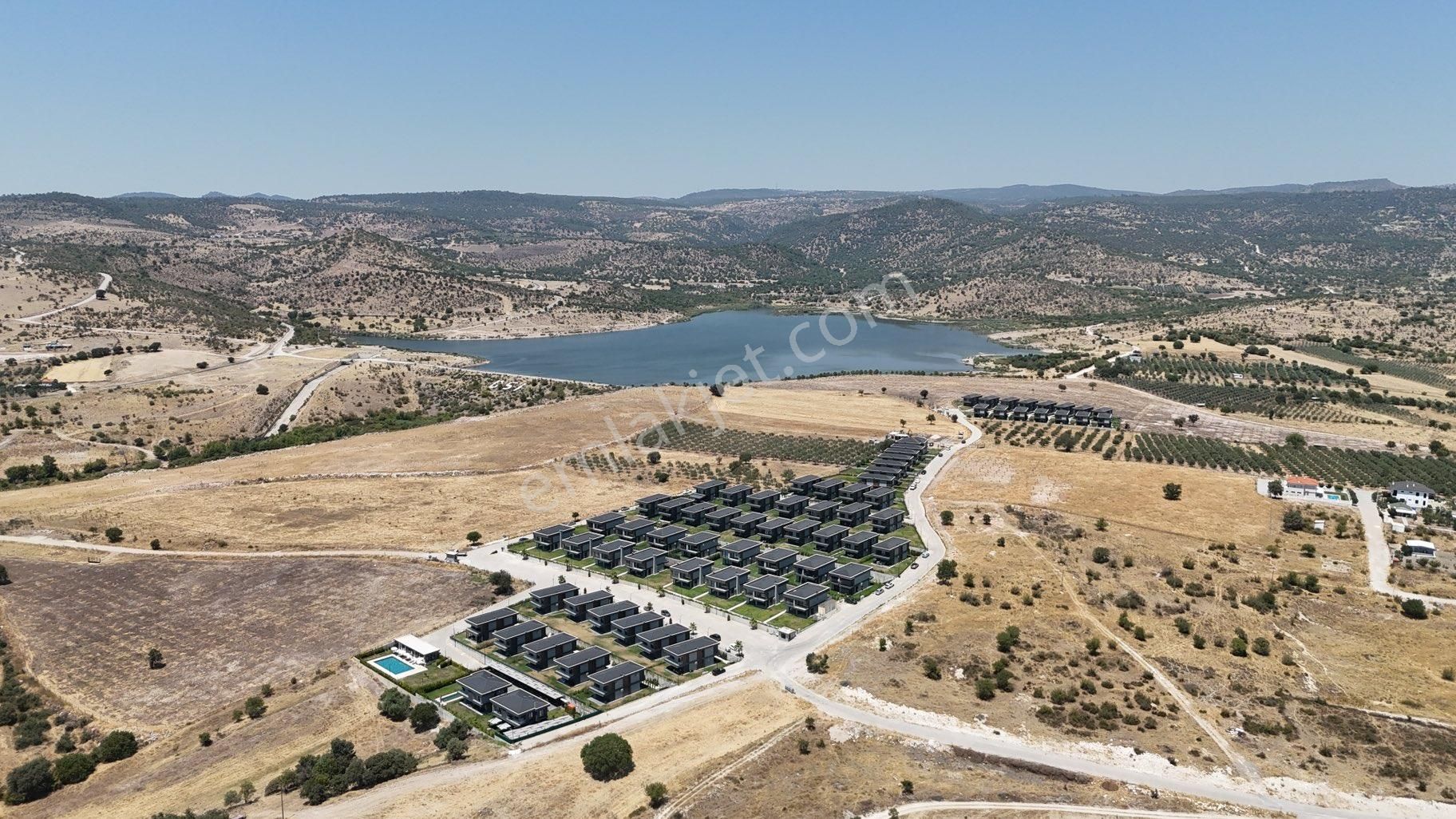 Manisa Gülbahçede Baraj Manzaralı Villa İmarlı Satılık Uygun Fiyata Villa Arsası