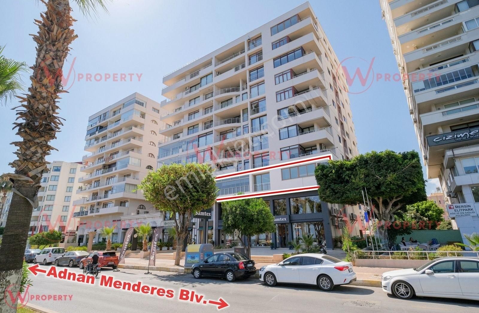 W Property Adnan Menderes Koluman Plaza'da Zarif Tasarımlı Ofis